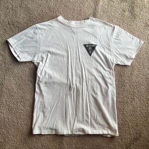 Men’s DC tee 🛹 size medium 🛹 EUC!